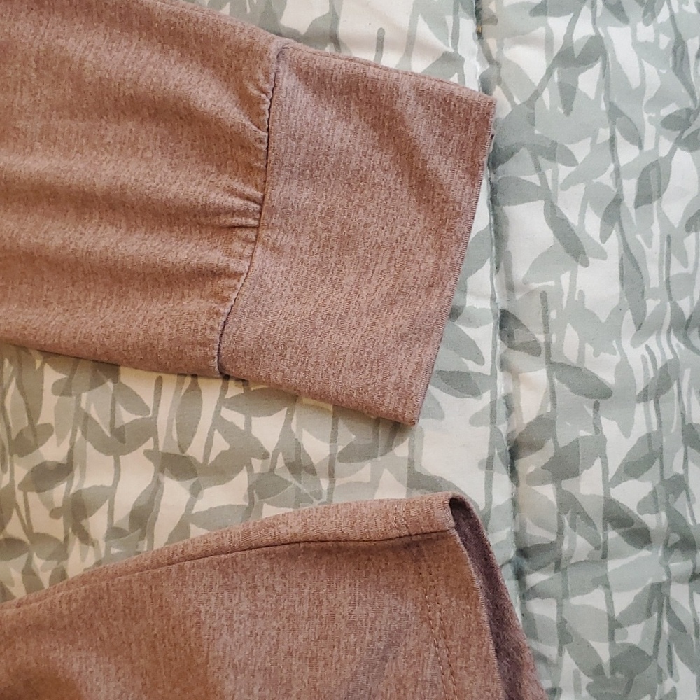 NWT ZOBHA Ruched Front Top - Picture 5 of 11